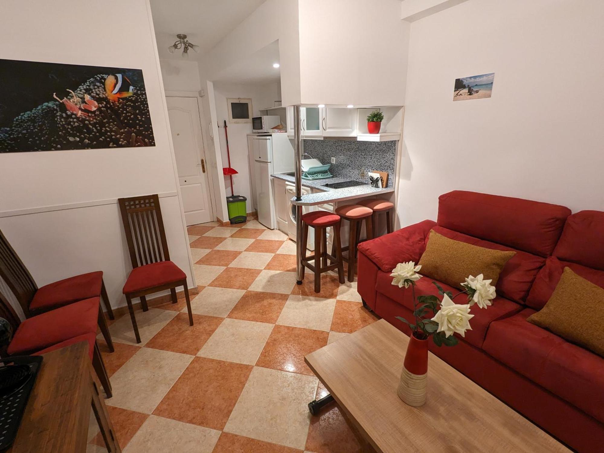 Apartamento Estudio En Zona Bonanza A 5 Minutos De La Playa Benalmádena